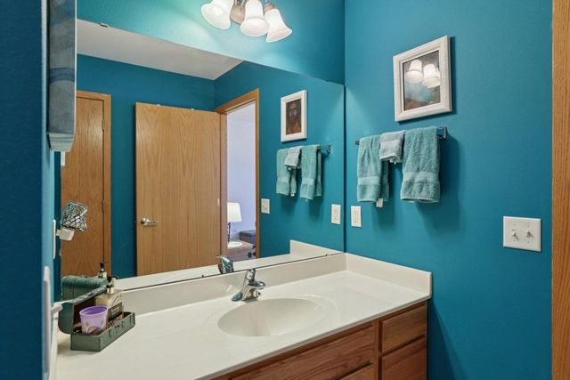 5672 Ambrosia Terrace, Mcfarland, WI 53558