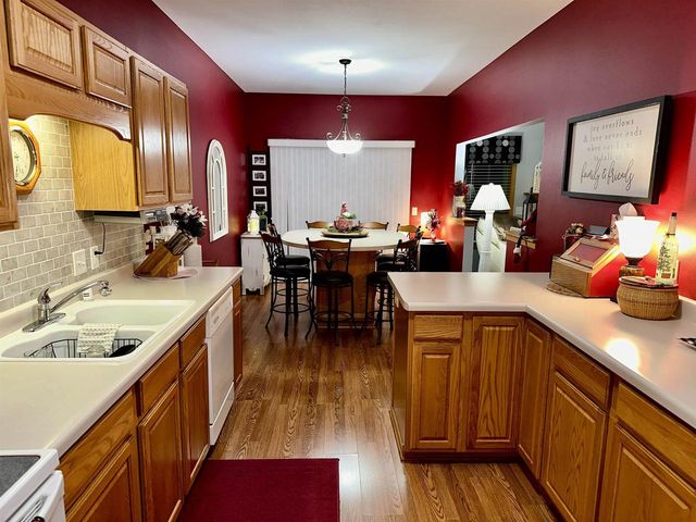 5672 Ambrosia Terrace, Mcfarland, WI 53558