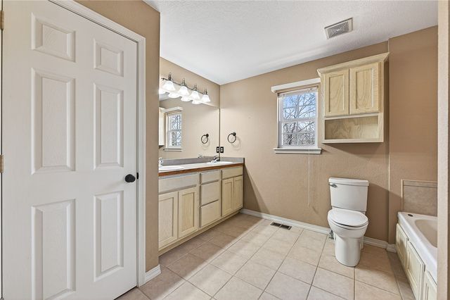 16 Appleby Lane, Bella Vista, AR 72715