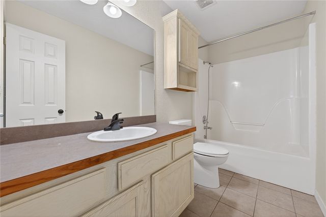 16 Appleby Lane, Bella Vista, AR 72715