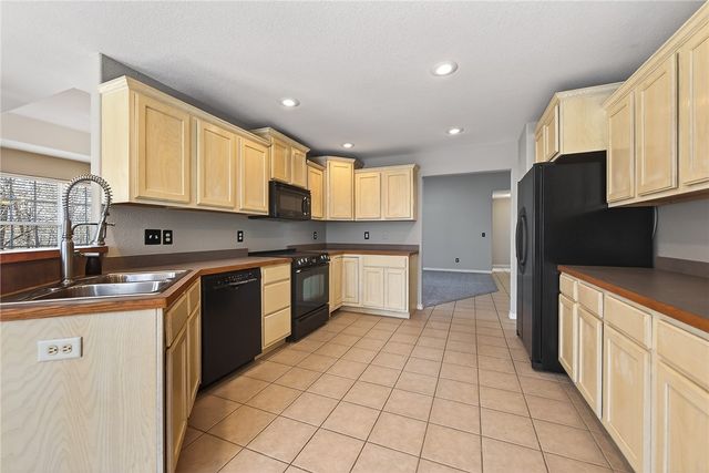 16 Appleby Lane, Bella Vista, AR 72715