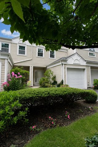 3 Pidgeon Court, Manorville, NY 11949