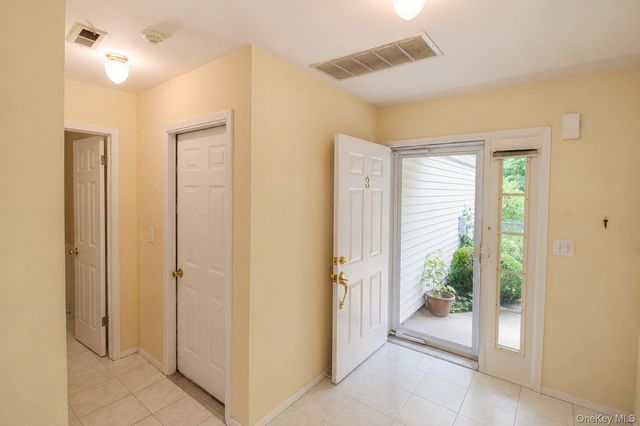 3 Pidgeon Court, Manorville, NY 11949
