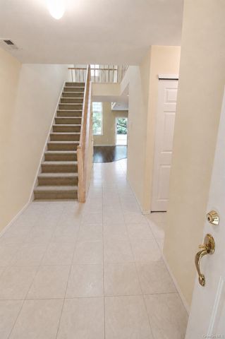 3 Pidgeon Court, Manorville, NY 11949