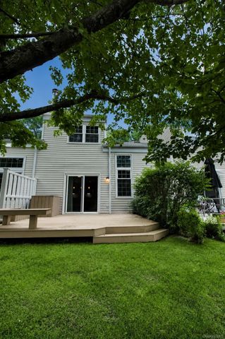 3 Pidgeon Court, Manorville, NY 11949