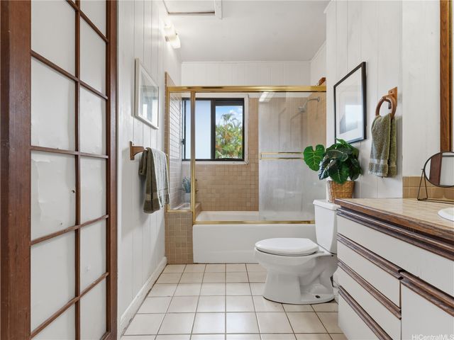 313 Anolani Street, Honolulu, HI 96821