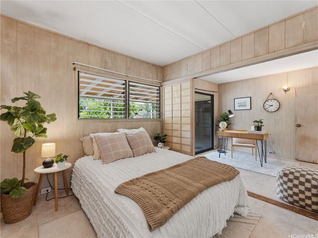 313 Anolani Street, Honolulu, HI 96821