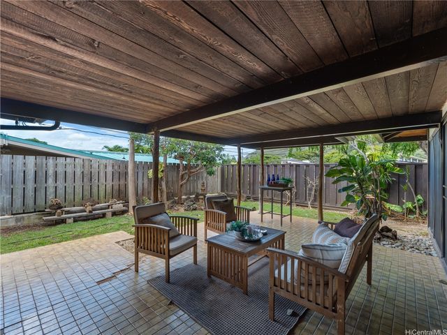 313 Anolani Street, Honolulu, HI 96821