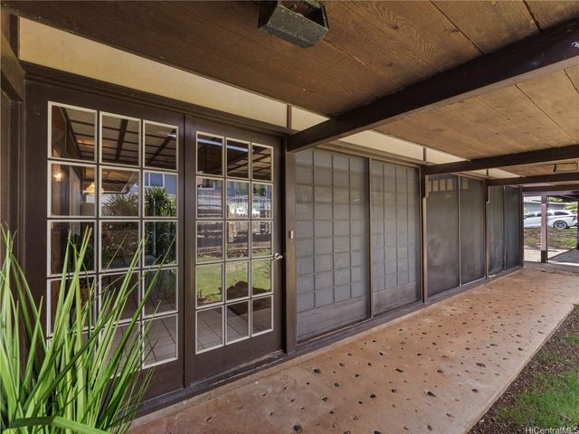 313 Anolani Street, Honolulu, HI 96821
