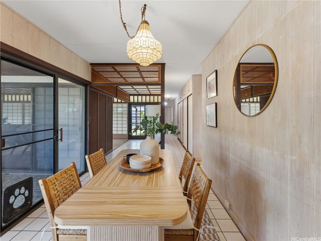 313 Anolani Street, Honolulu, HI 96821