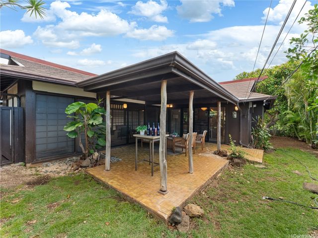 313 Anolani Street, Honolulu, HI 96821