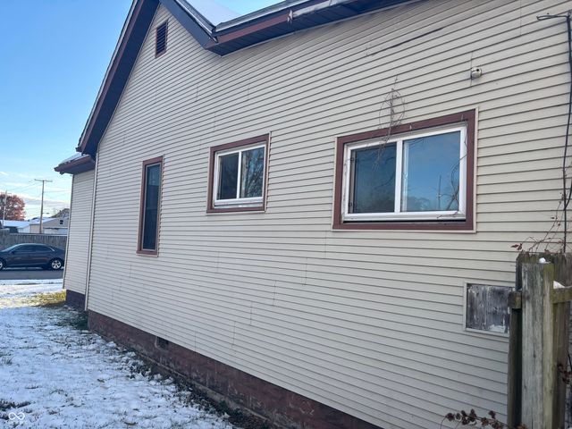 1518 S G Street, Elwood, IN 46036