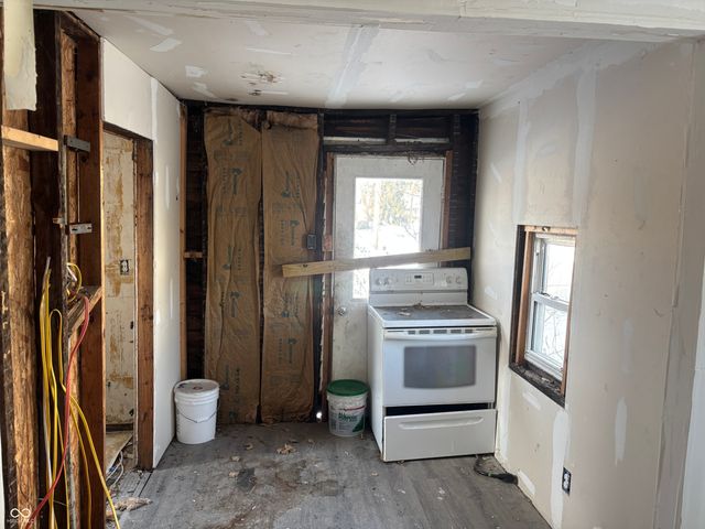 1518 S G Street, Elwood, IN 46036