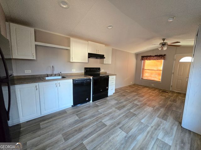 95 Jones Street, Summerville, GA 30747