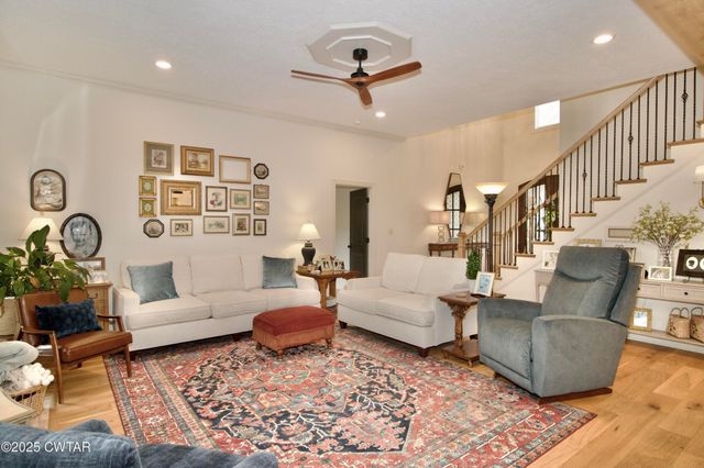 15 Morris Moore Dr, Humboldt, TN 38343