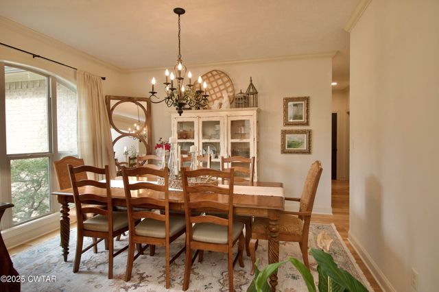 15 Morris Moore Dr, Humboldt, TN 38343