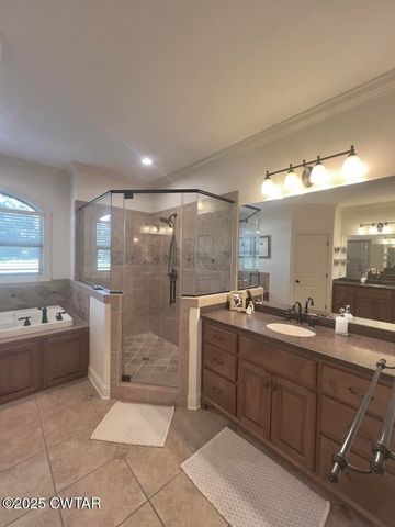 15 Morris Moore Dr, Humboldt, TN 38343