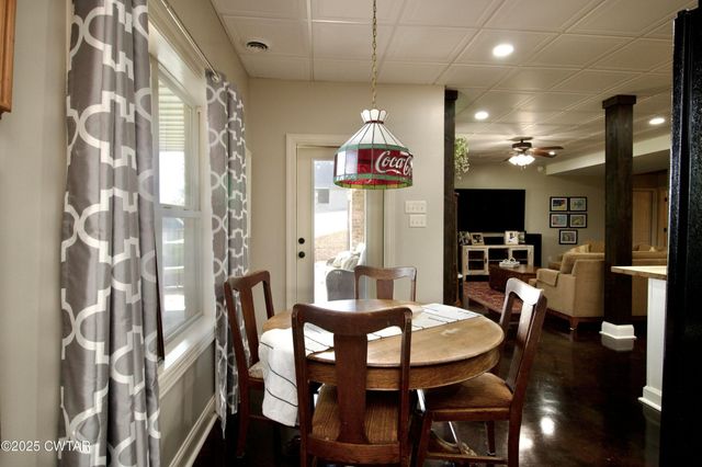 15 Morris Moore Dr, Humboldt, TN 38343