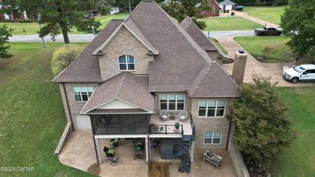 15 Morris Moore Dr, Humboldt, TN 38343