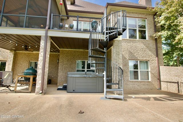 15 Morris Moore Dr, Humboldt, TN 38343