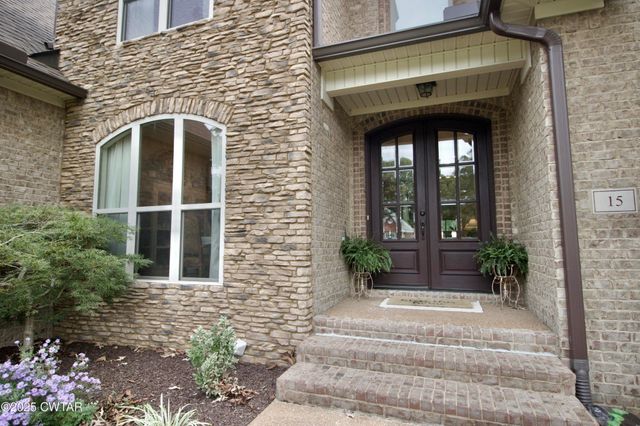 15 Morris Moore Dr, Humboldt, TN 38343