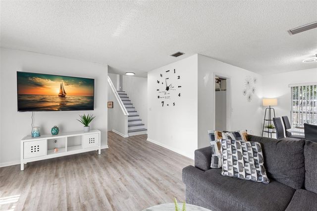 7801 GREENSHIRE DRIVE, Tampa, FL 33634