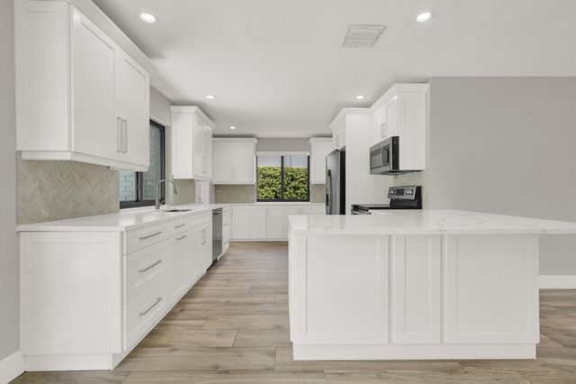 2164 NE 63RD Court, Fort Lauderdale, FL 33308