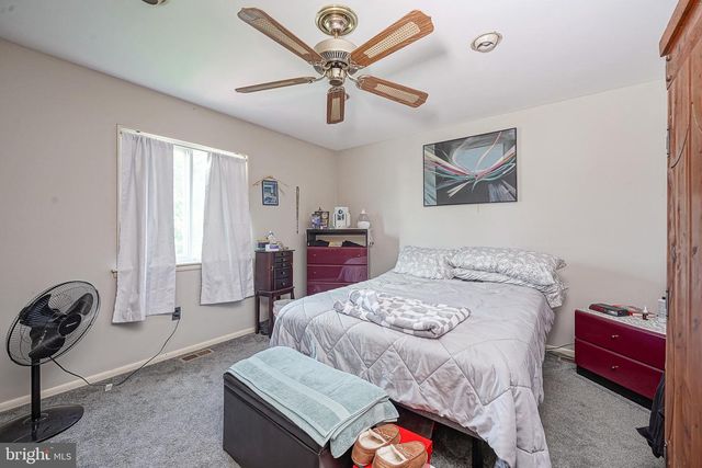 63 AVERY DR, Williamstown, NJ 08094