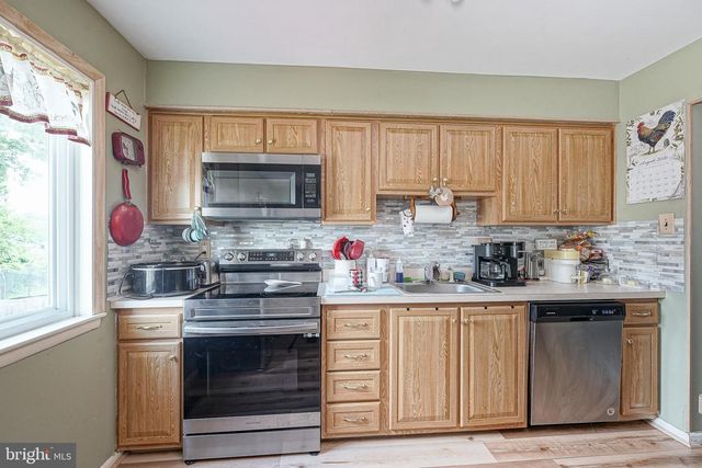 63 AVERY DR, Williamstown, NJ 08094