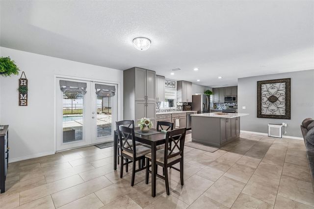 530 JULIE LANE, Brandon, FL 33511