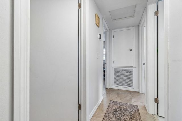 530 JULIE LANE, Brandon, FL 33511