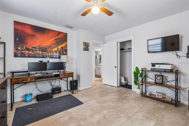 530 JULIE LANE, Brandon, FL 33511