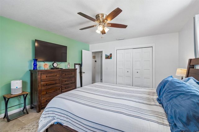 530 JULIE LANE, Brandon, FL 33511