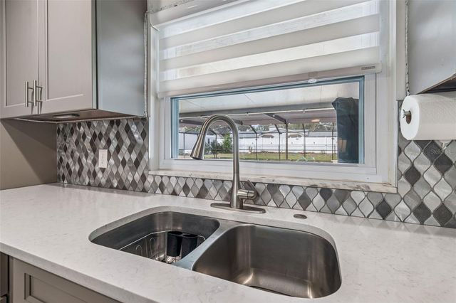 530 JULIE LANE, Brandon, FL 33511