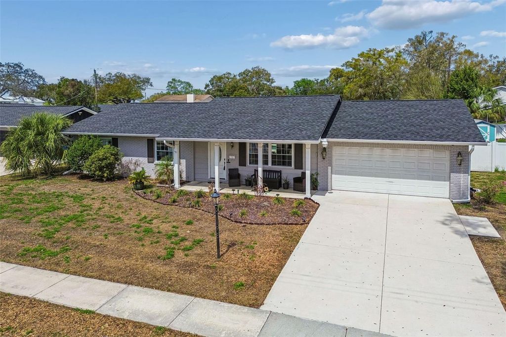 530 JULIE LANE, Brandon, FL 33511