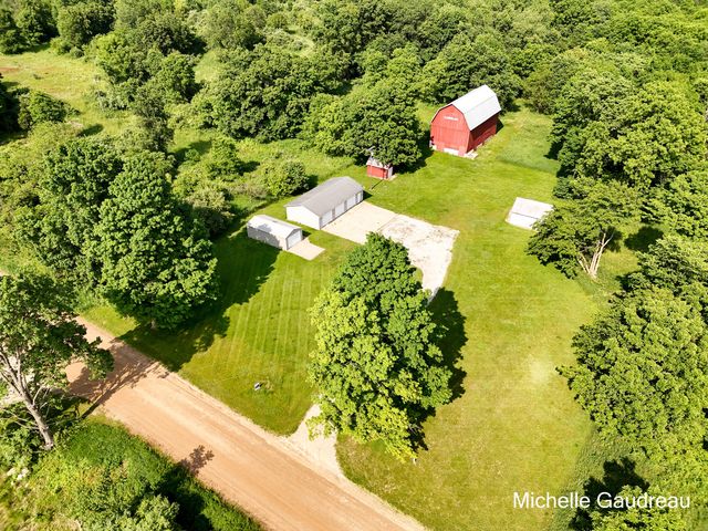 4756 Robertson Road, Middleville, MI 49333