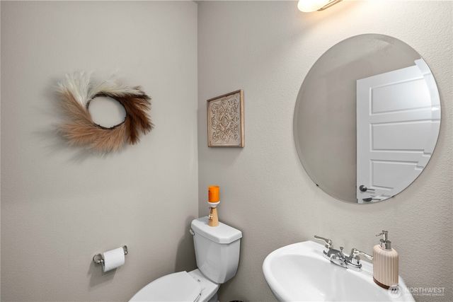 32898 Pine Avenue SE, Black Diamond, WA 98010