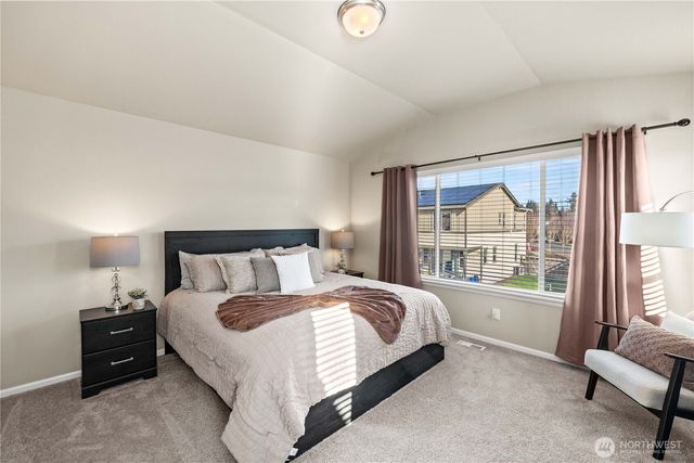 32898 Pine Avenue SE, Black Diamond, WA 98010