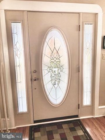 8 ILLINOIS AVE, Burlington, NJ 08016