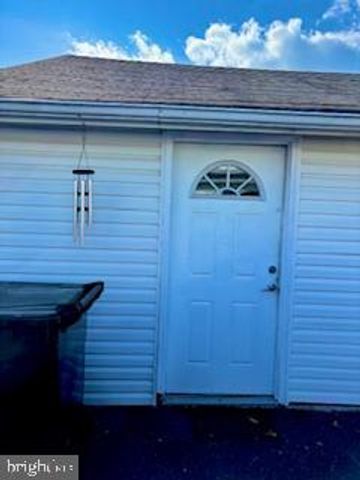 8 ILLINOIS AVE, Burlington, NJ 08016