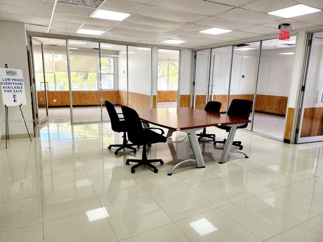 436 SW 8th St 200-GS, Miami, FL 33130