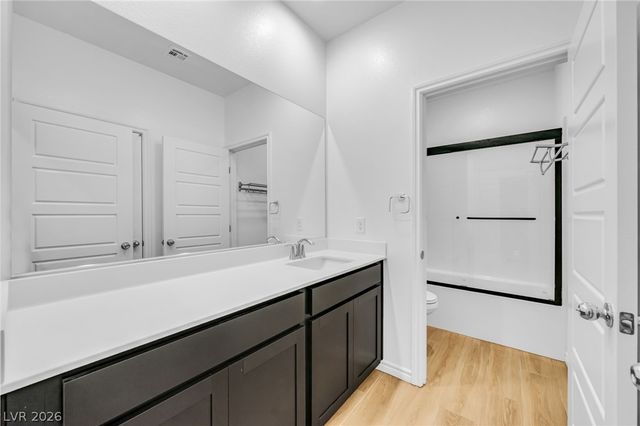 2706 Song Point Avenue, Las Vegas, NV 89121