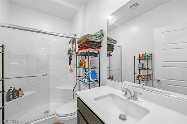 2706 Song Point Avenue, Las Vegas, NV 89121