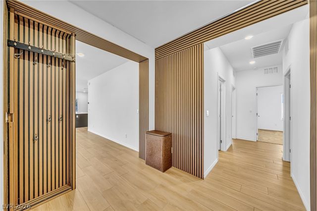 2706 Song Point Avenue, Las Vegas, NV 89121