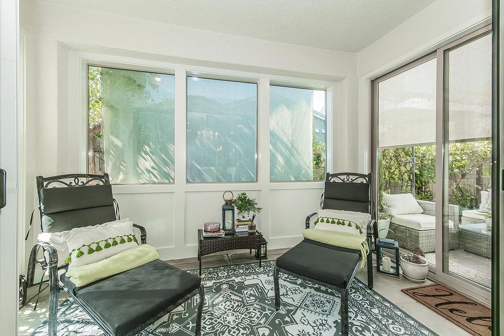 Image 10 of property listing at 1363 E Via Prato Drive, Fresno, CA 93730