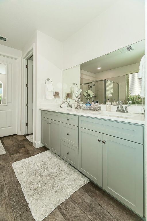 Image 15 of property listing at 1363 E Via Prato Drive, Fresno, CA 93730