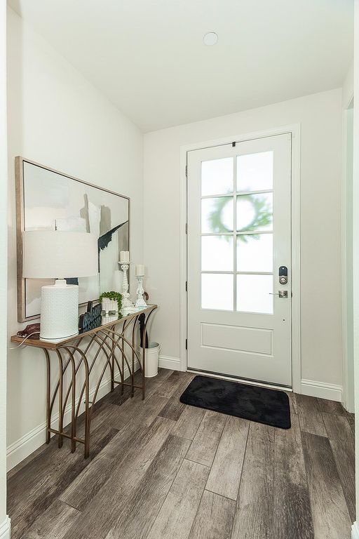 Image 3 of property listing at 1363 E Via Prato Drive, Fresno, CA 93730