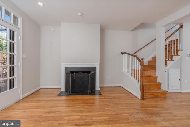 203 S PAYNE ST, Alexandria, VA 22314