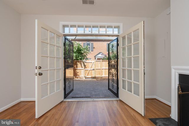 203 S PAYNE ST, Alexandria, VA 22314