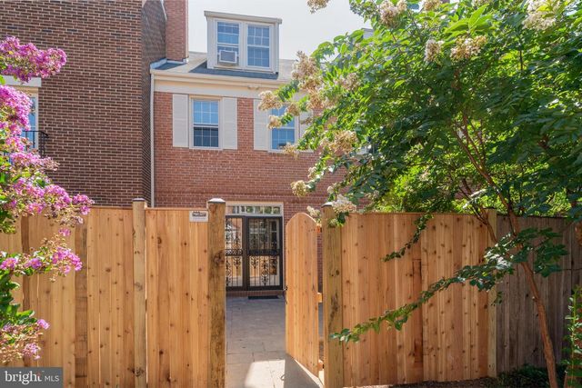 203 S PAYNE ST, Alexandria, VA 22314